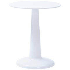 G-Table 60 in Essential Colors by Chantal Andriot & Tolix