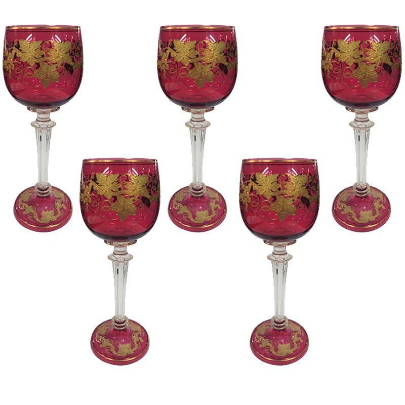 French Cranberry and Clear Wine Glasses with Gilt Grape Highlights, circa 1900 For Sale