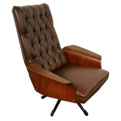 Mulhauser Tufted Back Lounge Chair by Plycraft 2