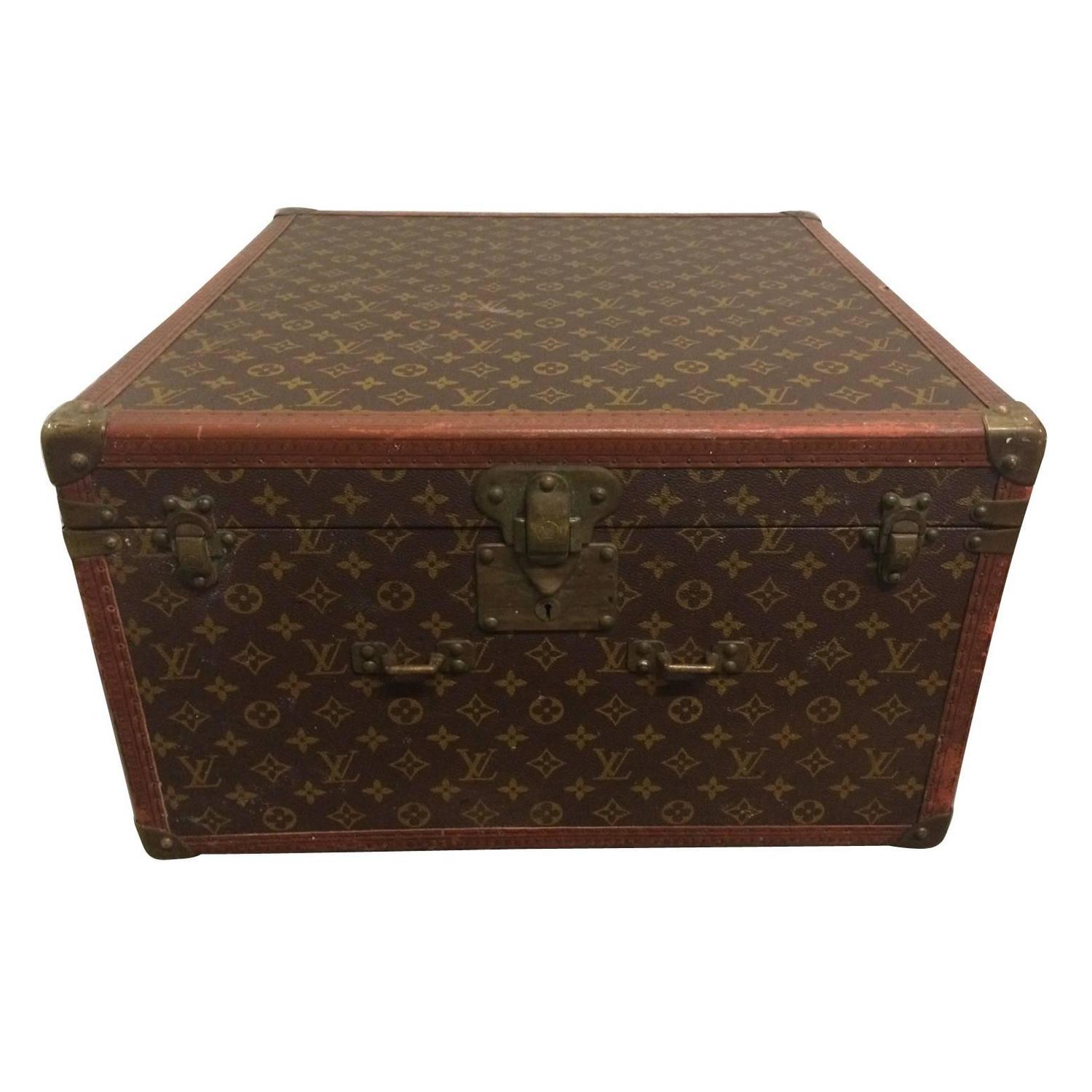 Vintage Louis Vuitton Hat Box For Sale at 1stdibs