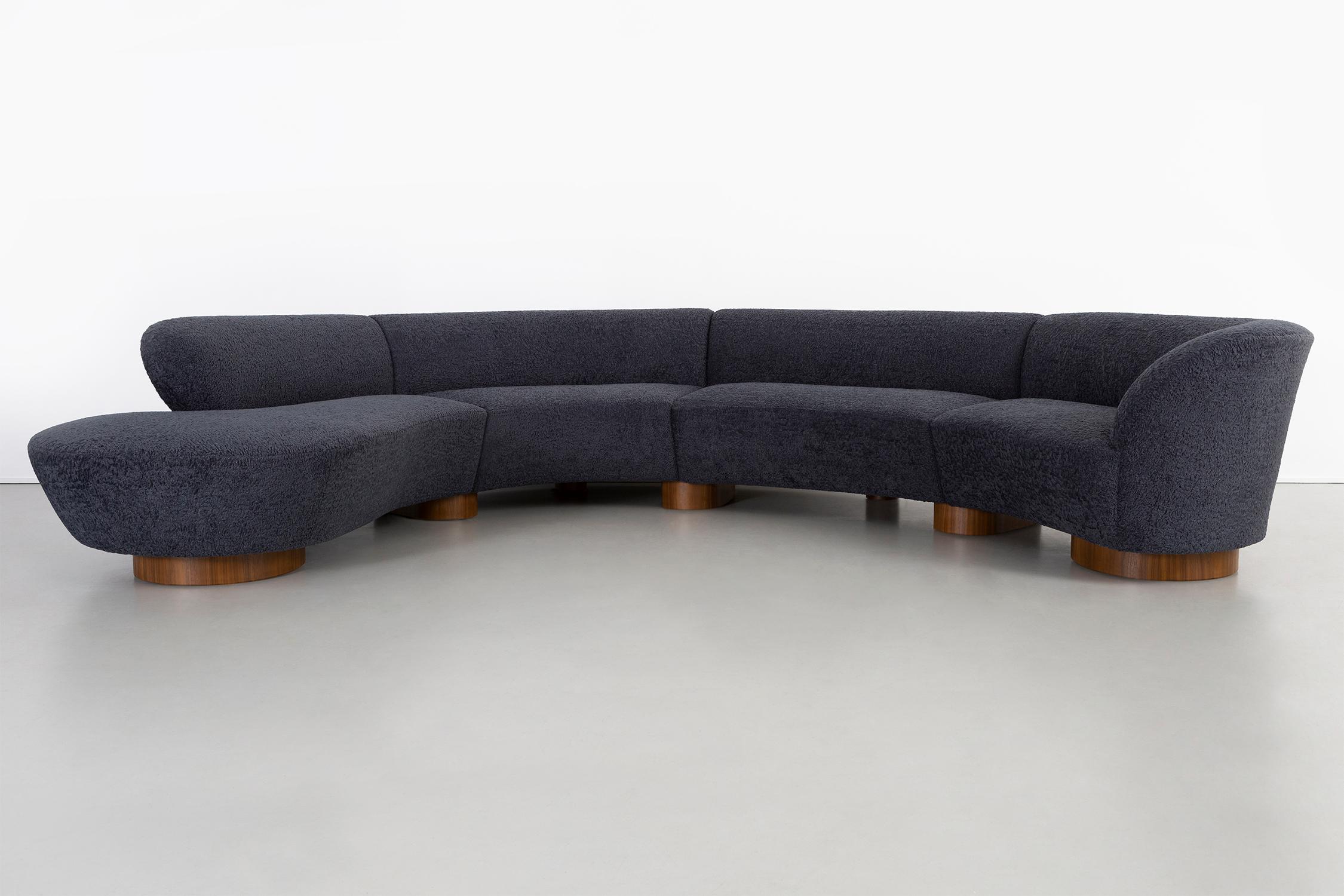 Vladimir Kagan for Directional Three-Piece Cloud Sectional Sofa In Excellent Condition In Chicago, IL