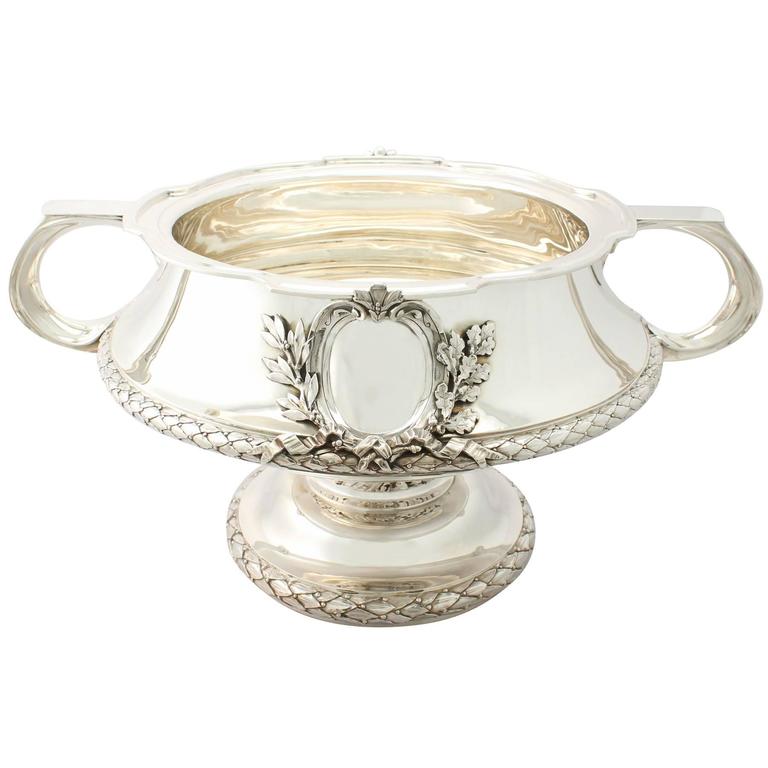 Pair of Sterling Silver Bowls/Centerpieces Antique V For Sale