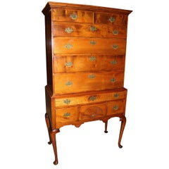 Tiger Maple Highboy oder High Chest:: Moses Hazen zugeschrieben:: um 1785-1805