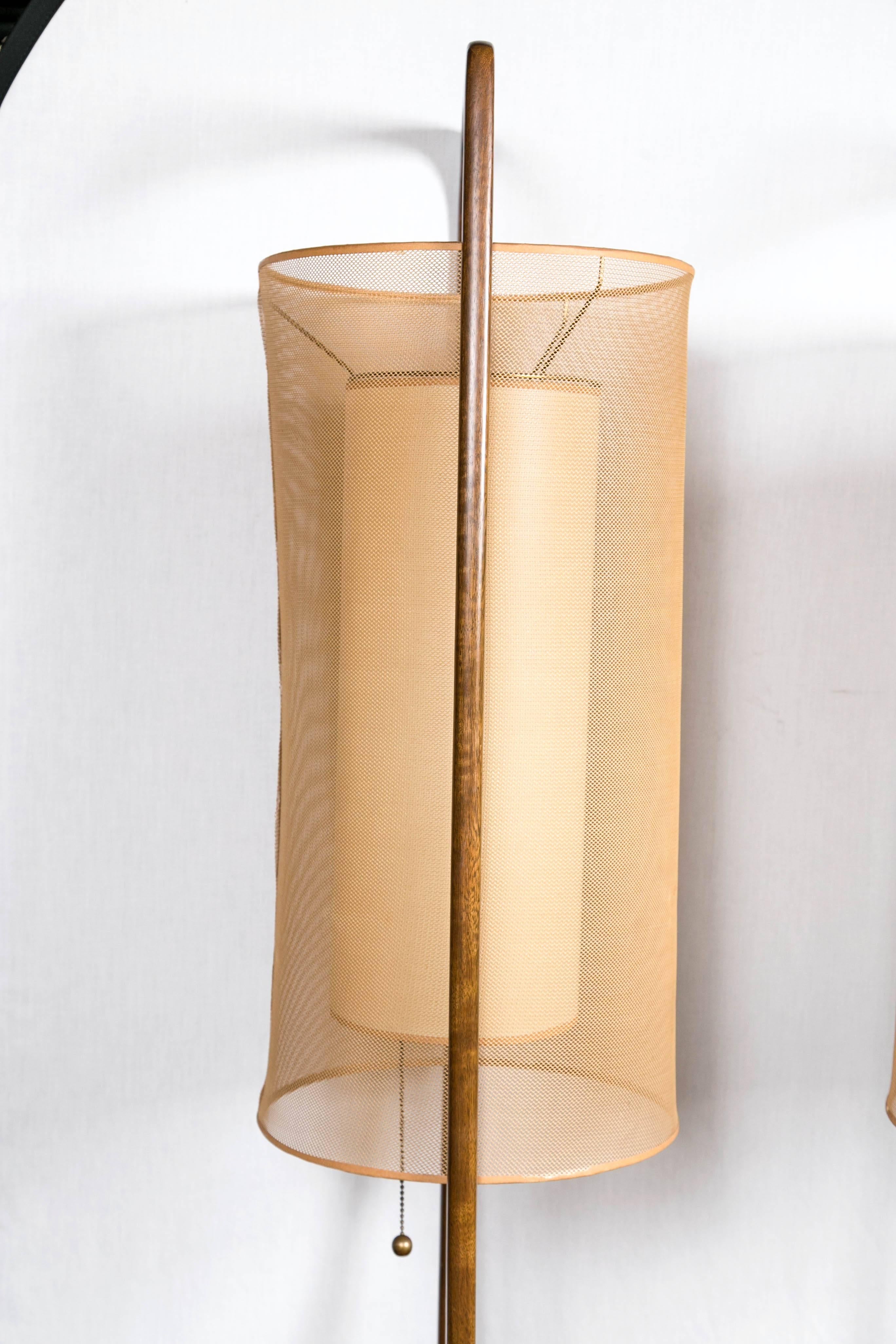 Pair of Mid-Century Modern Lamps by Modeline 4