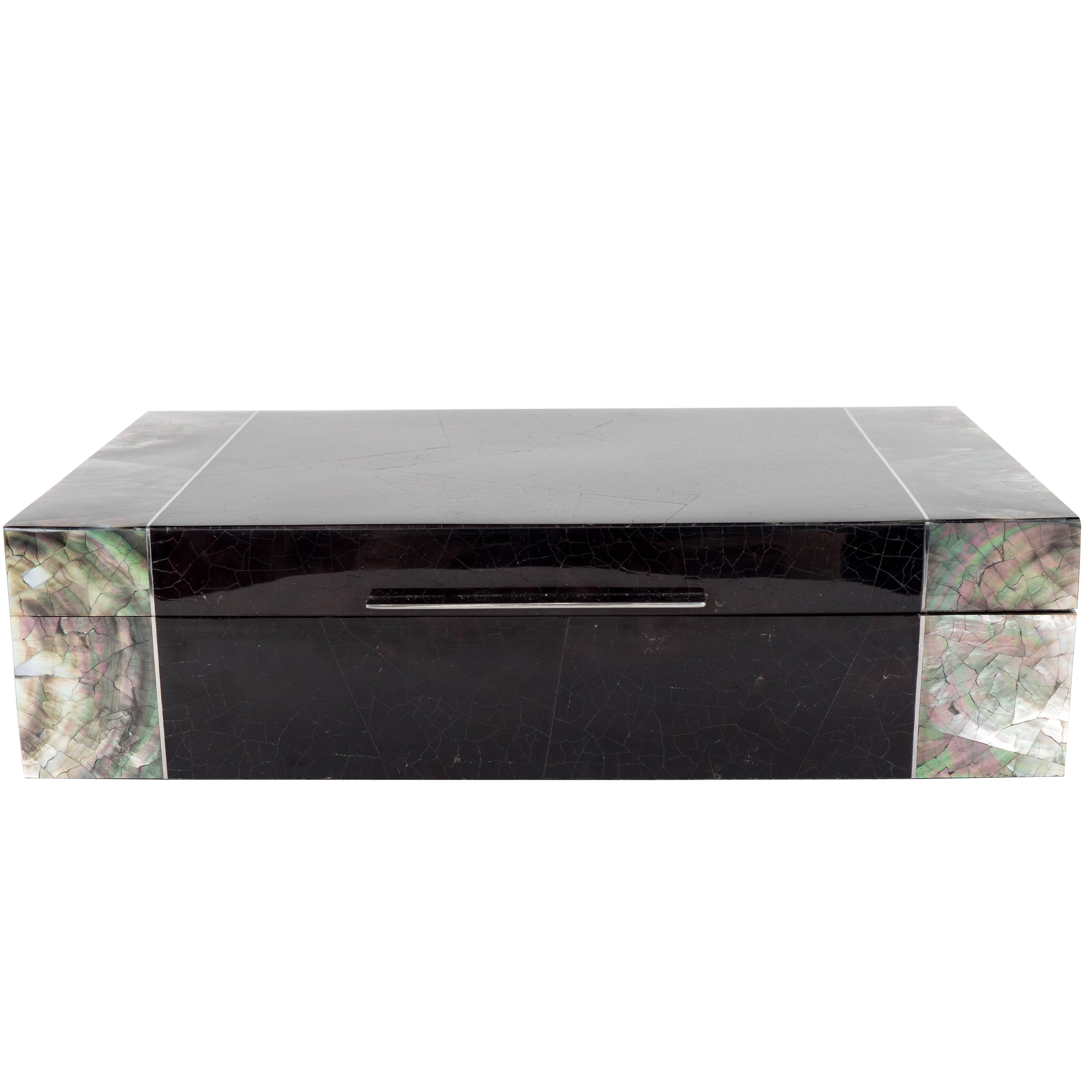 Exquisite Blacktab Shell Box with Tahiti Shell Ends and Silvered Inlay Trim