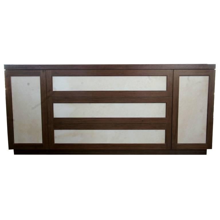 Motorized bar in Walnut and Goat skin parchment panels For Sale