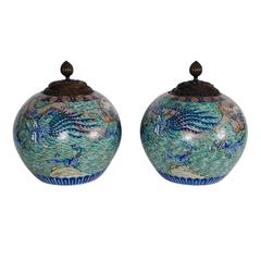 Large pair of 19th Century Imari vases 10