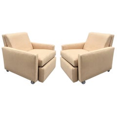 Pair of Reclining Lounge Chairs by Milo Baughman 8