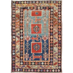 Tapis caucasien ancien noué à la main Qaraqashli avec motif de médaillon tribal