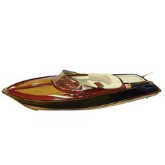 Riva Model Speedboat