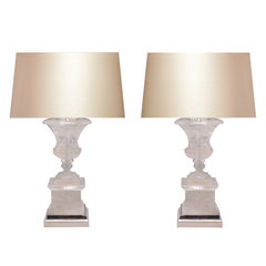 Pareja de Lámparas de Mesa Urna de Cuarzo de Cristal de Roca Fino Tallado