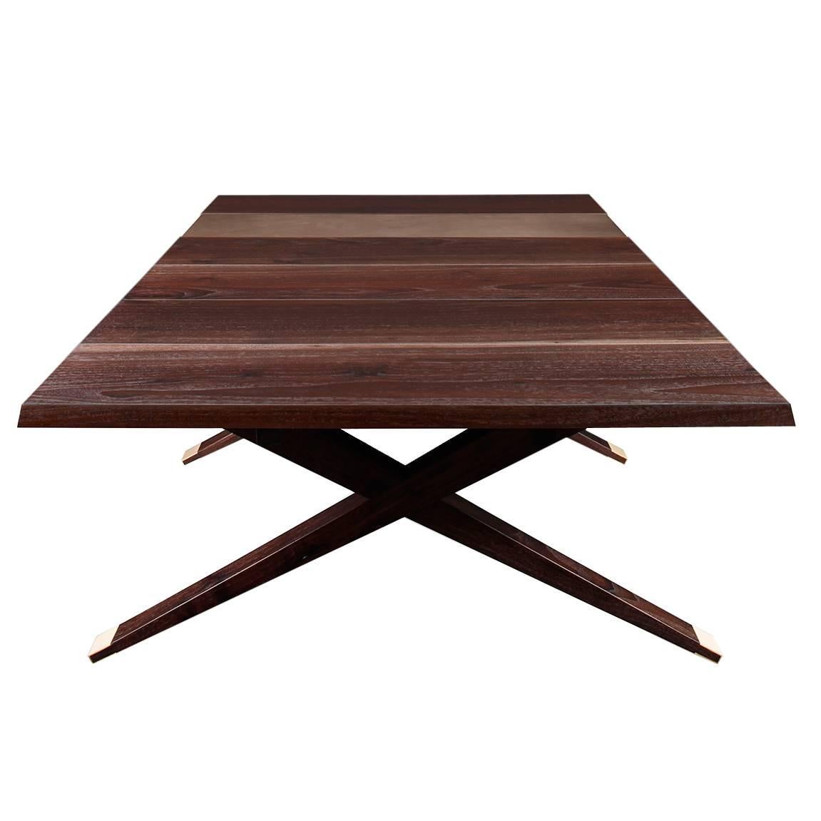 FLOOR SAMPLE SALE!!

Floor model with very light use, overall great condition.

This Studio Roeper Classic is all about crisp lines, carefully chosen angles and delicate proportions. Studio Roeper's signature style of blending wood and metal is