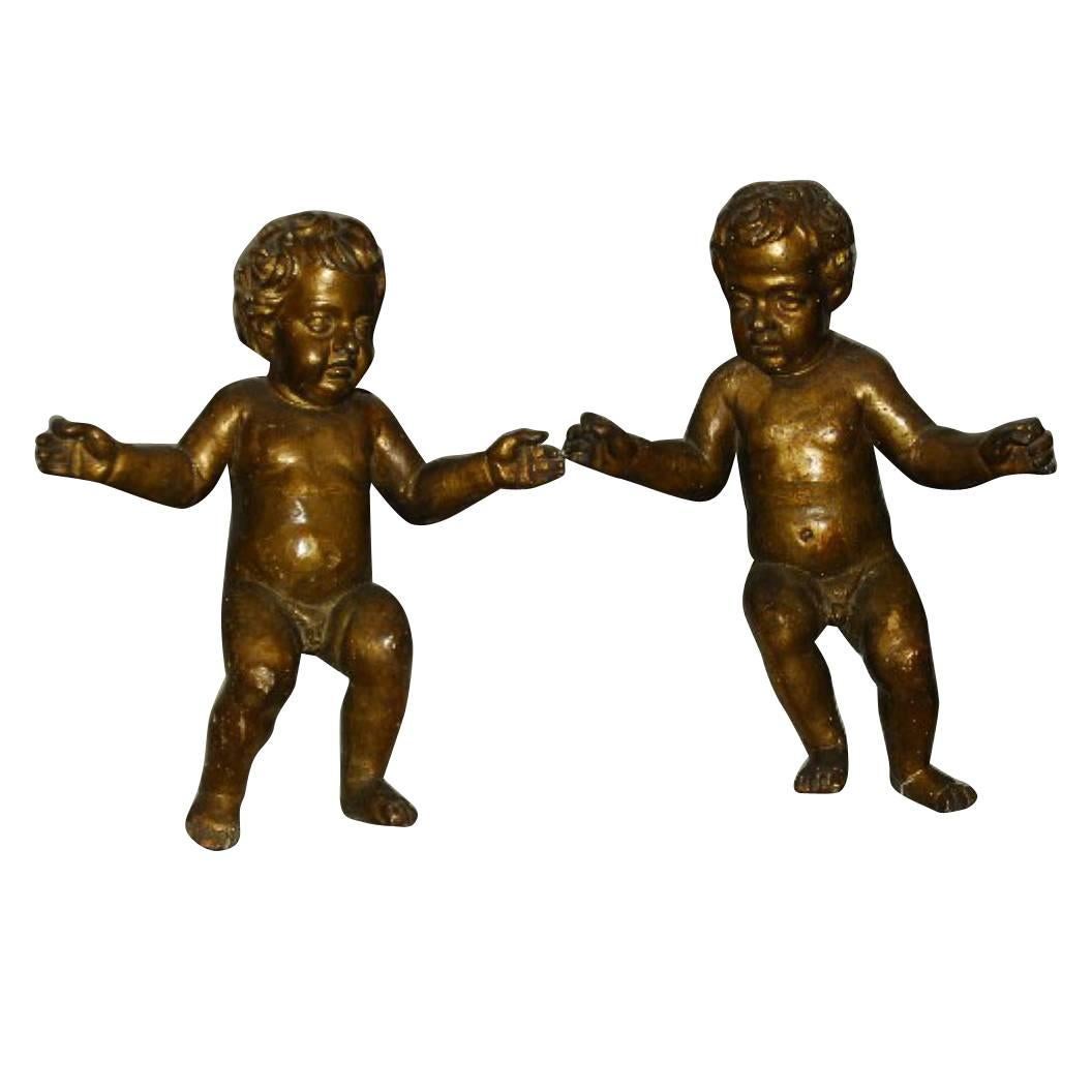 Pair of 18th Century Italian Carved Gilt-Wood Putti Figures For Sale