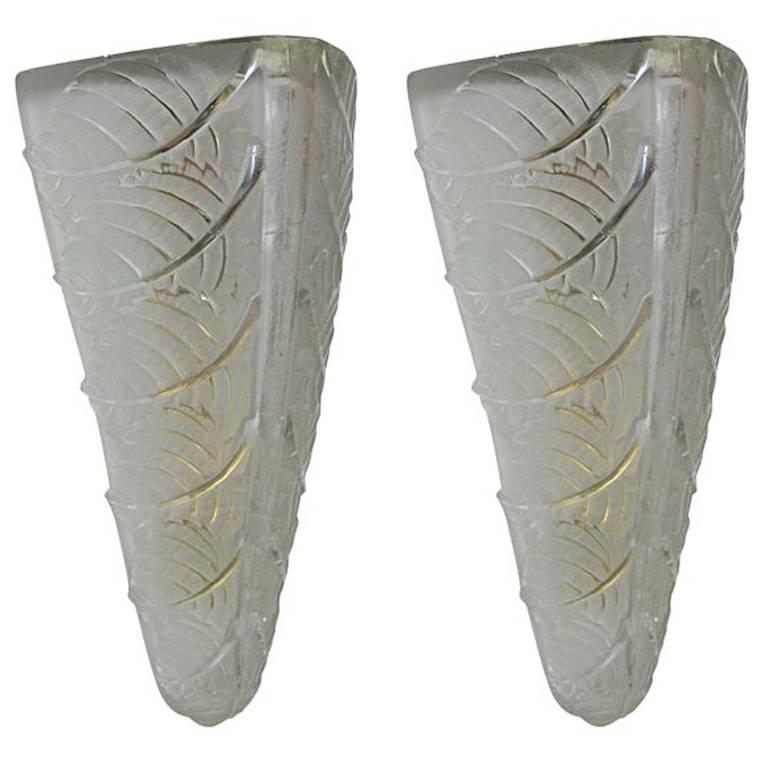 Pair of "Noisetier" Art Deco Wall Sconces by Rene Lalique