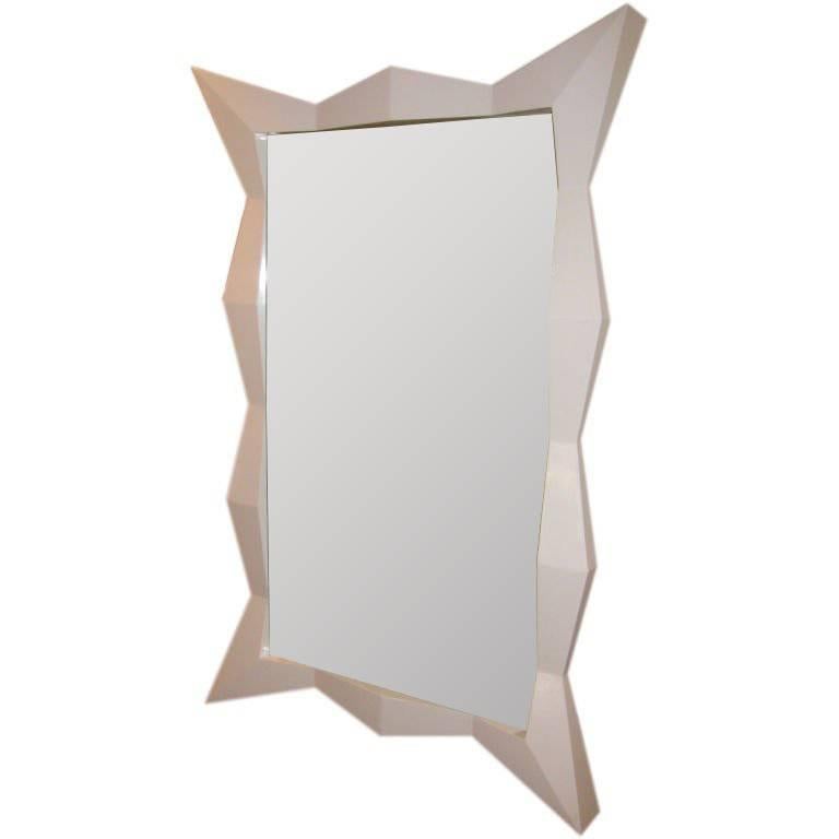 Miroir moderne surdimensionné laqué blanc avec diamants en vente