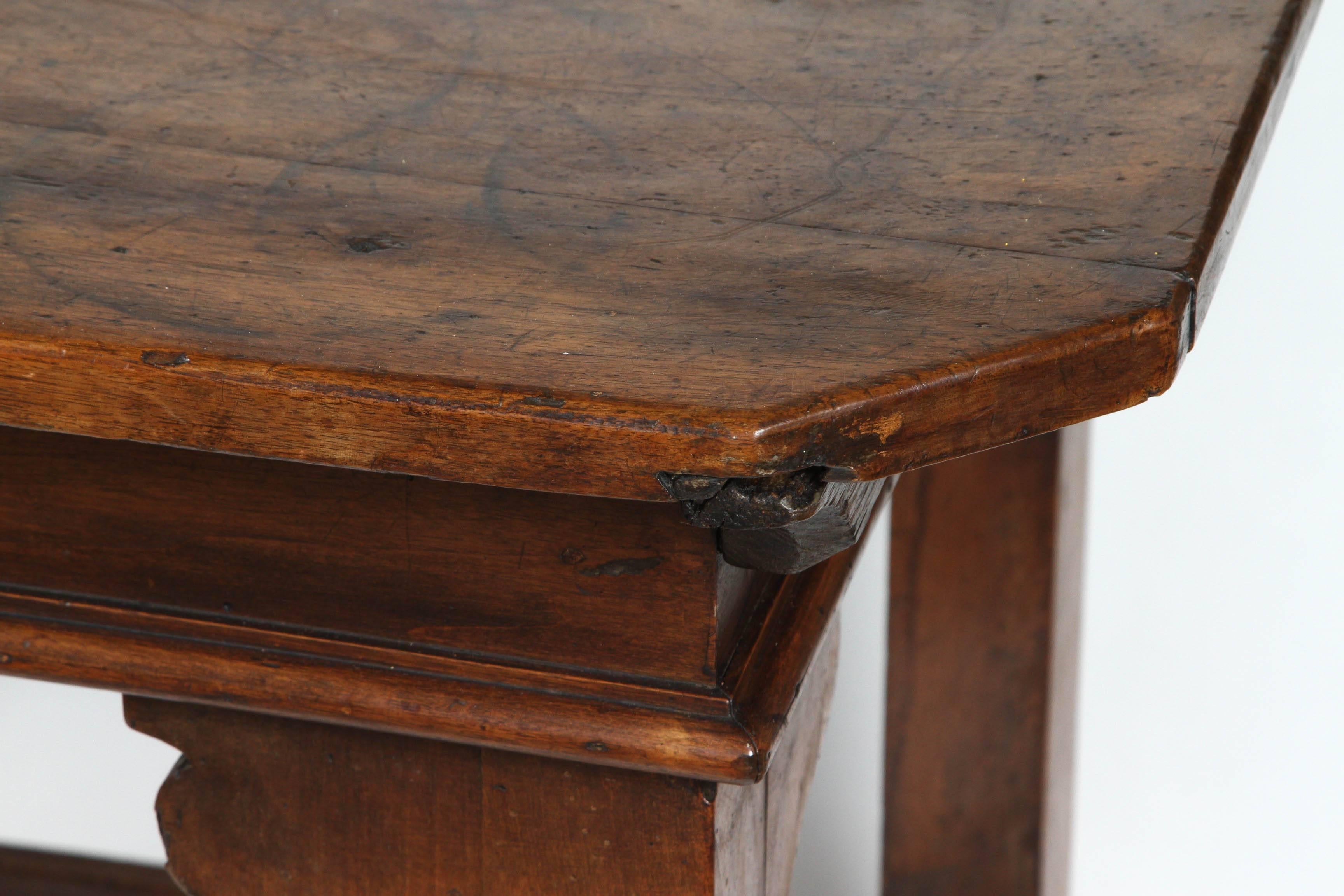 An 18th Century Spanish Walnut Stretchered Table with Drawers, circa 1770 3