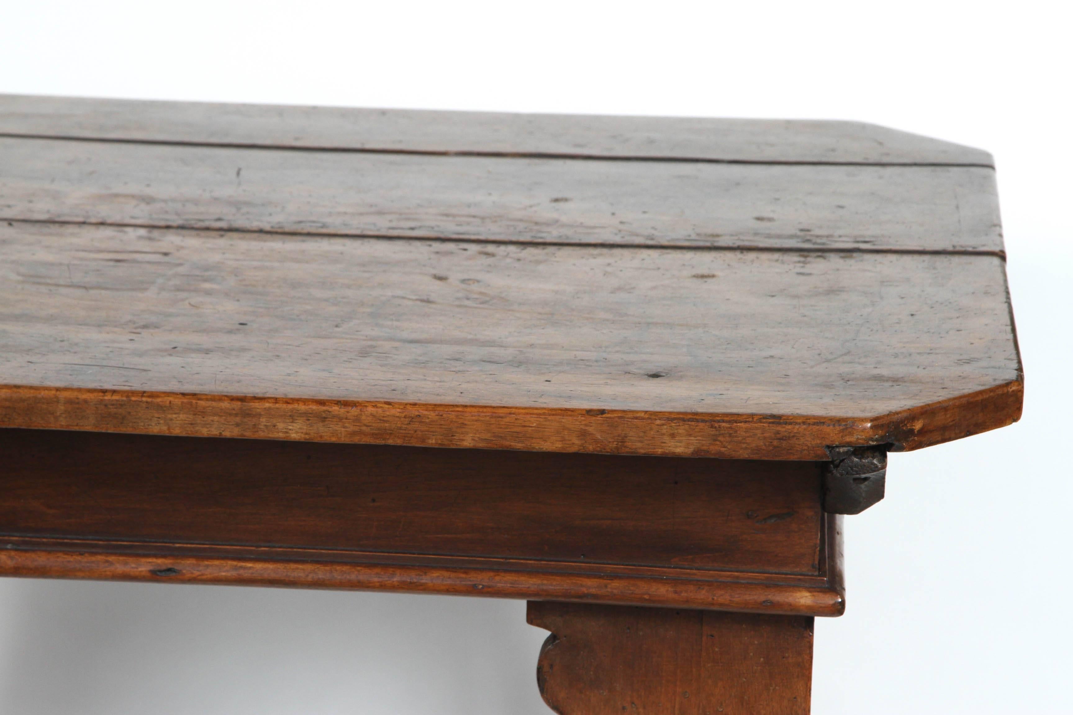 An 18th Century Spanish Walnut Stretchered Table with Drawers, circa 1770 1