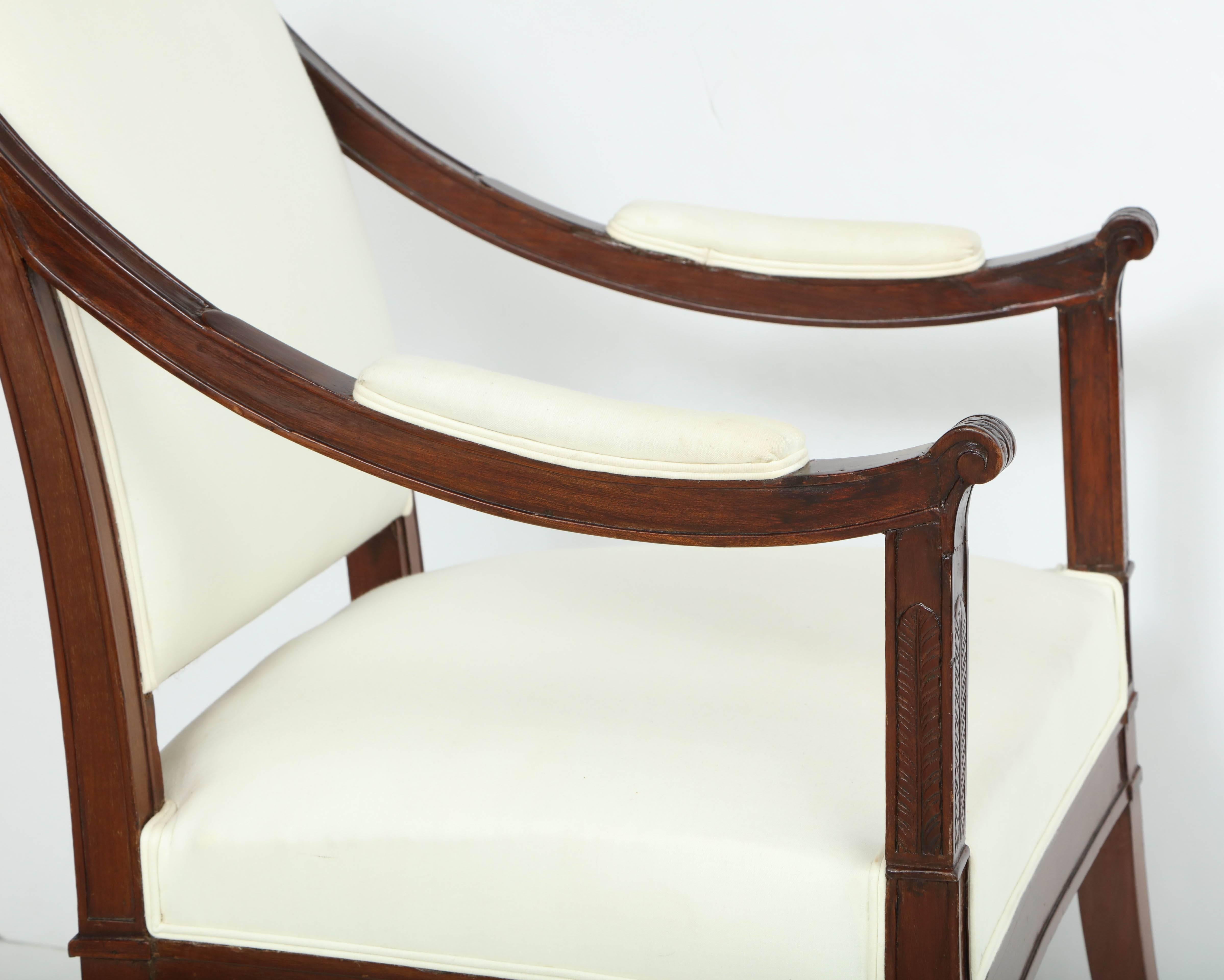 Directoire Mahogany Fauteuil In Good Condition For Sale In New York, NY