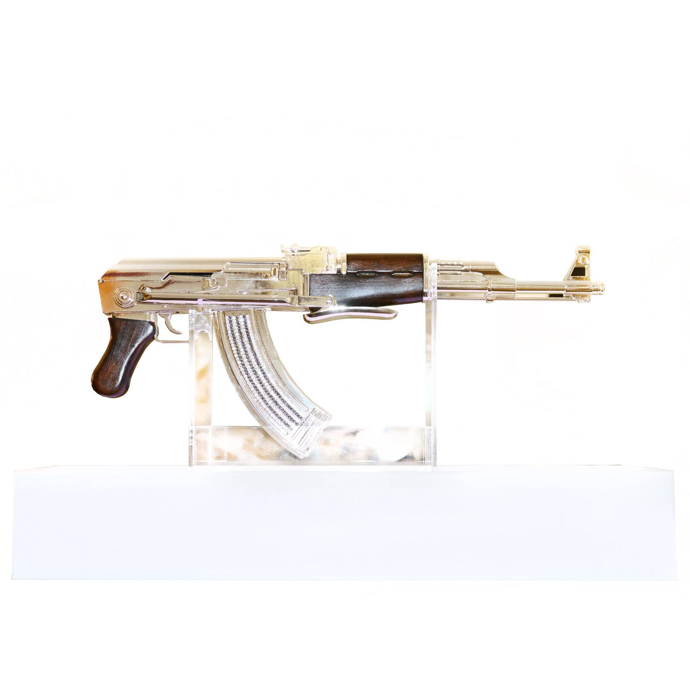 AK-47 in Silber Finish Kunstskulptur Demilitarisiert