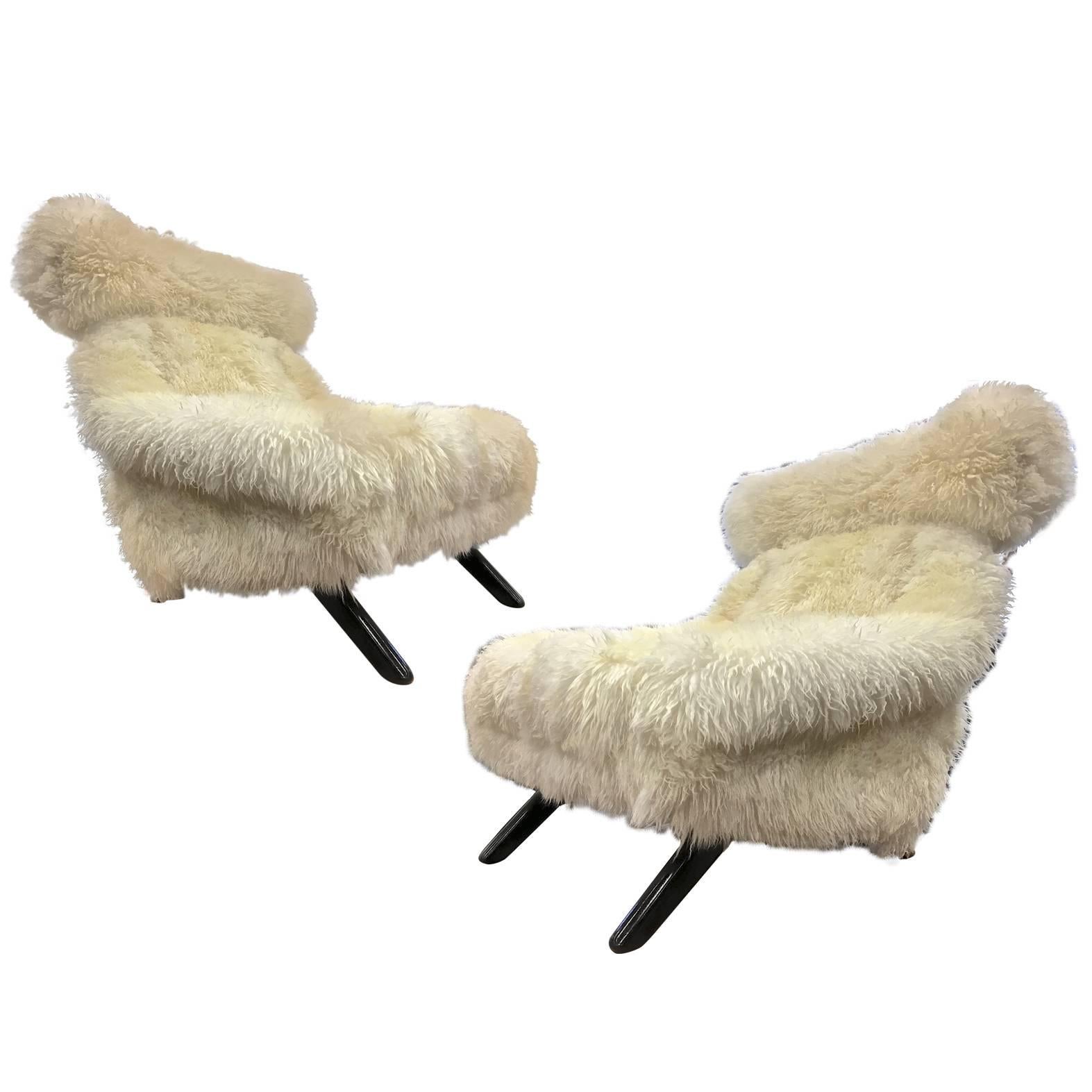 Illum Wikkelso Spectacular Hammer Lounge Chair Covered in Natural Sheepskin Fur For Sale