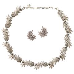 Retro 1950s Trifari Organic Modern Silver Leaf Necklace & Earrings Set