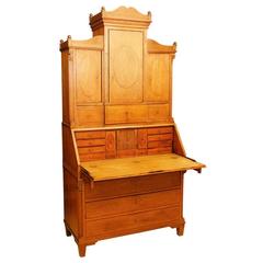 Secretary Cabinet 4