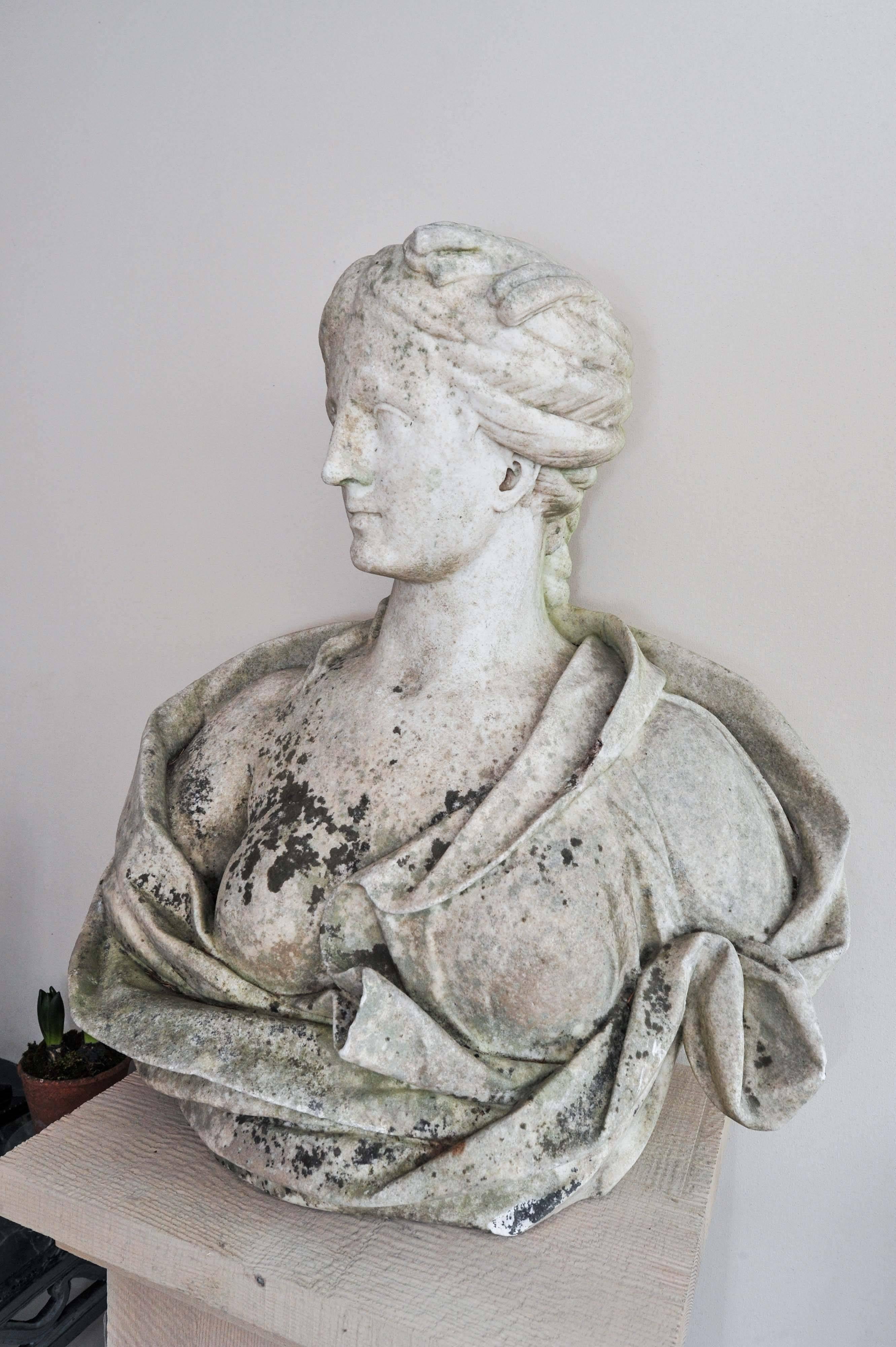 Neoclassical A set of four early 18th century marble busts of the four seasons.  For Sale
