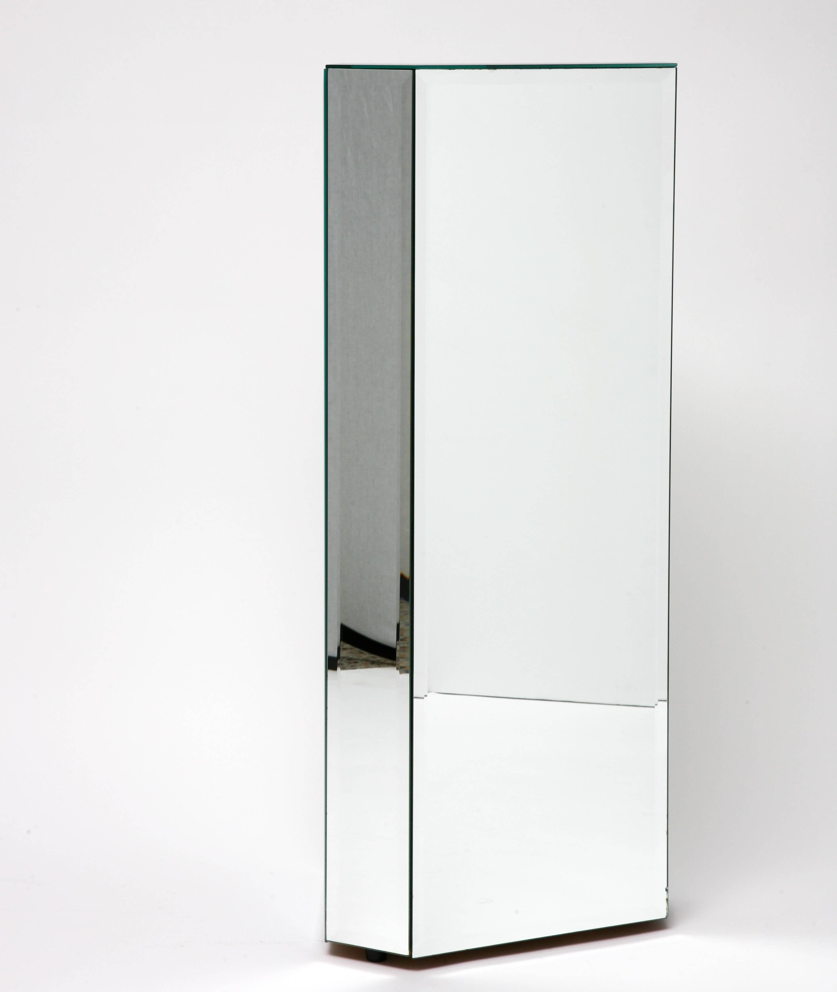 triangular refrigerator