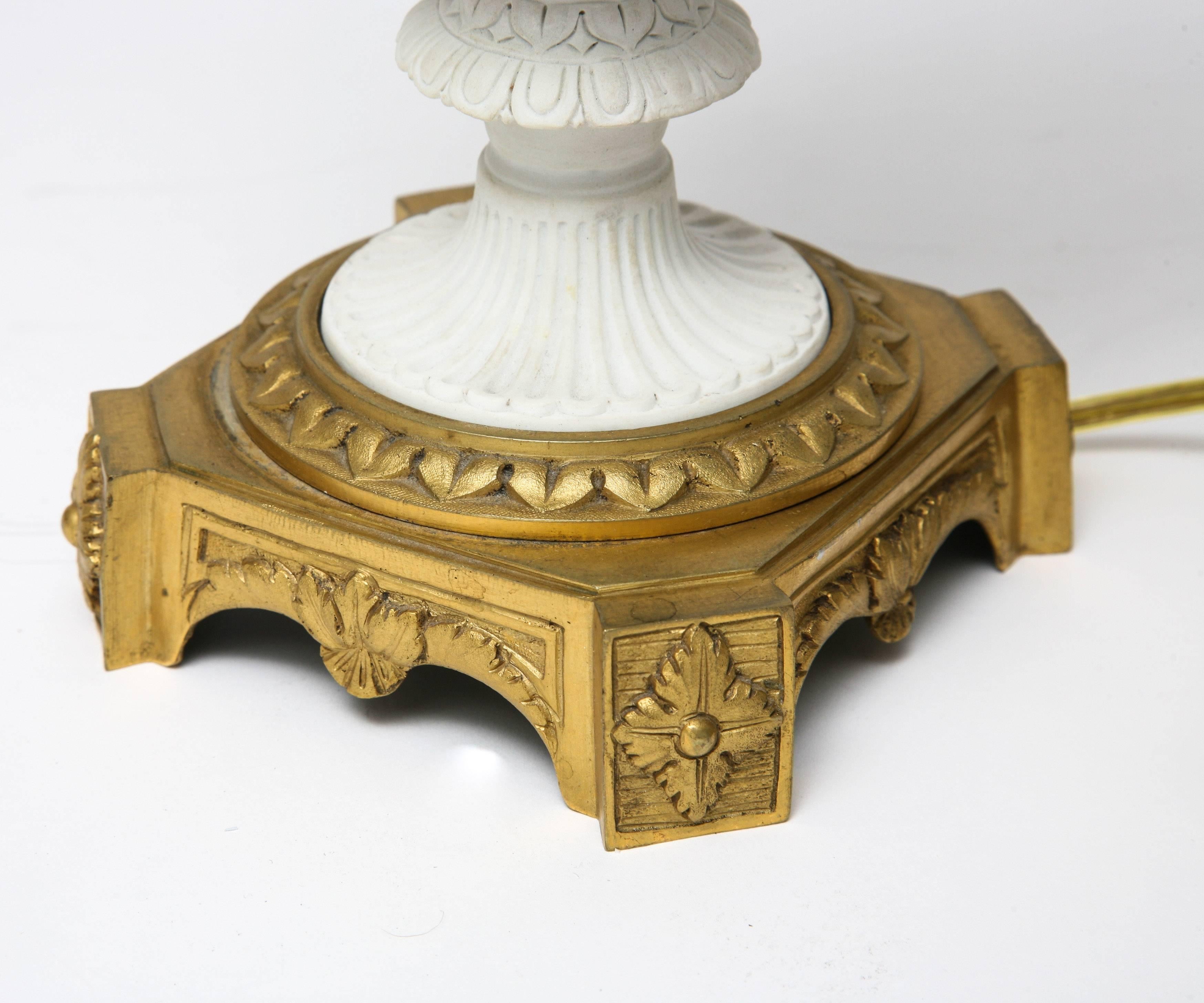 Neoclassical Style Table Lamp, 19th Century Bisque Vase with Bronze Doré Mounts For Sale 4