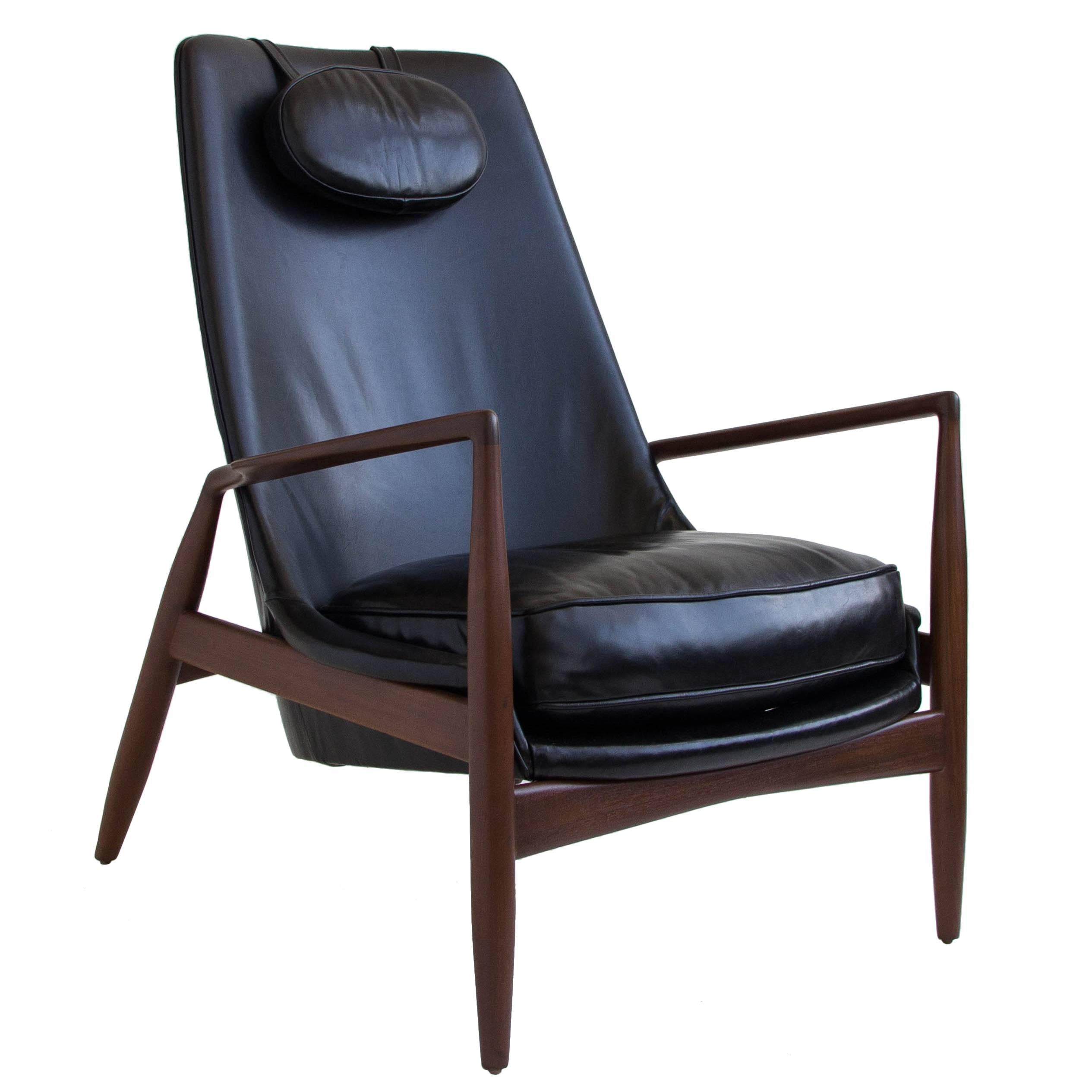 Ib Kofod-Larsen Seal Chair