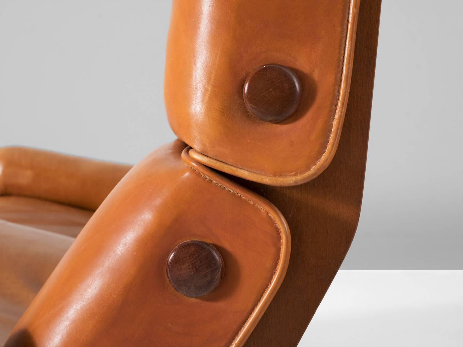 Osvaldo Borsani Teak and Cognac Leather Sofa for Tecno, Italy 1