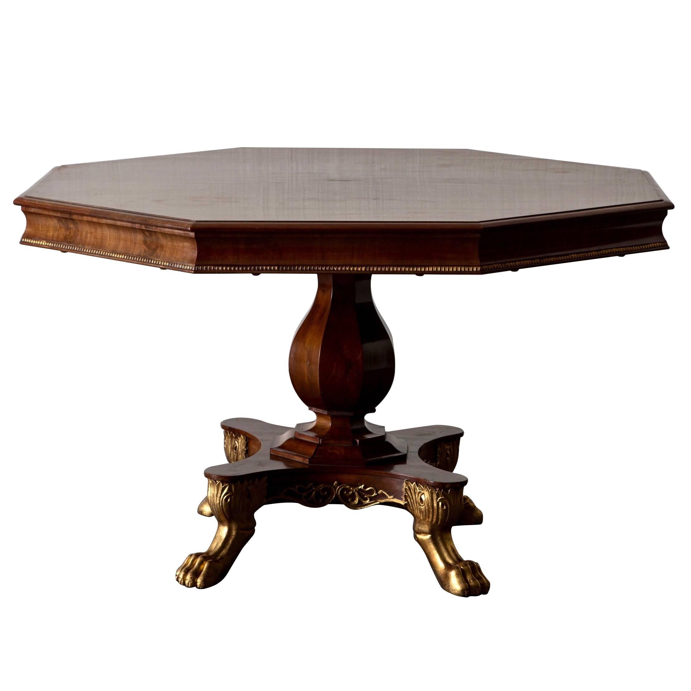 Centre Table Walnut Gilded Details English 19th century Regency England