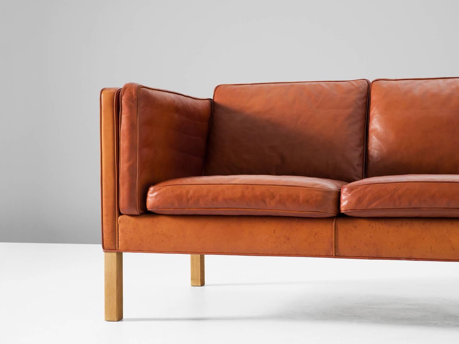 Børge Mogensen 2443 Sofa in Cognac Brown Leather In Good Condition In Waalwijk, NL