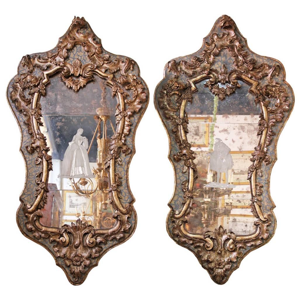 Pair of Early 18th Century Giltwood and Parcel-Gilt Venetian Mirrors For Sale