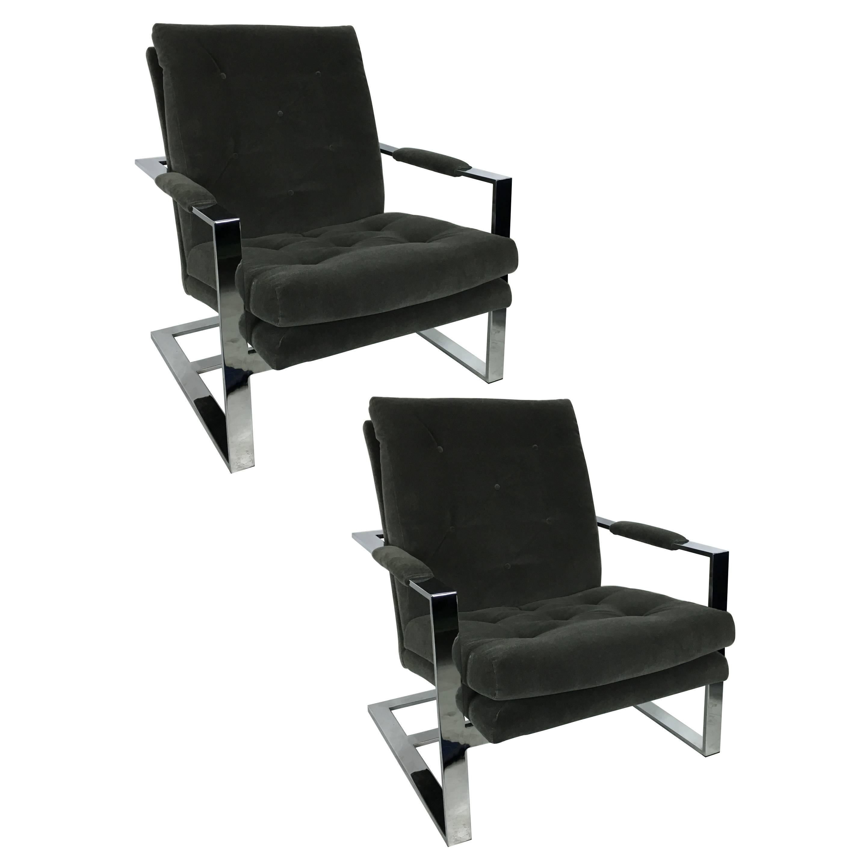 Pair of Rare Cantilevered Lounge Chairs by Milo Baughman