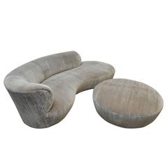 Vladimir Kagan Serpentine Sofa with Ottoman, Directional, circa 1980 4