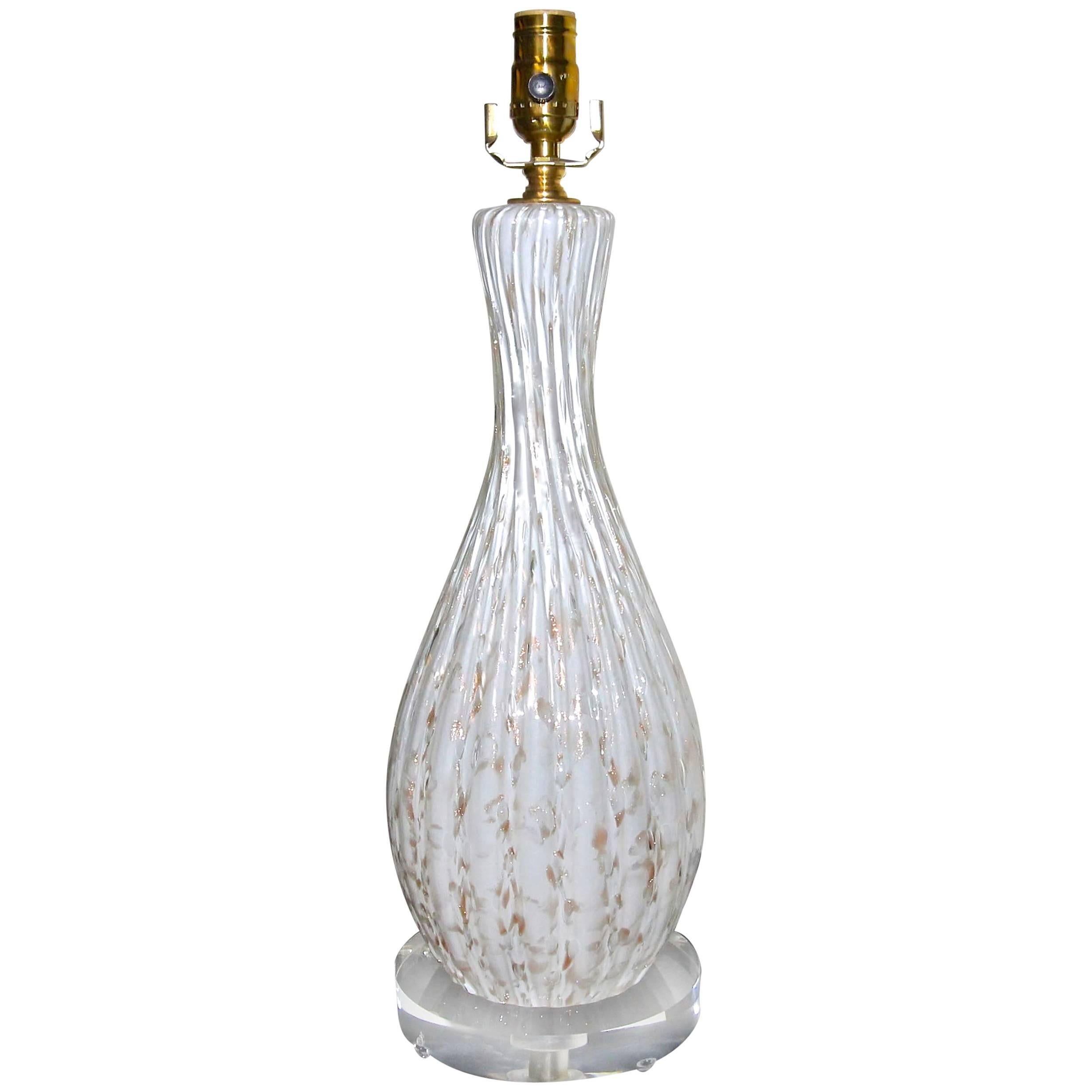 Murano Glass White and Aventurine Table Lamp For Sale