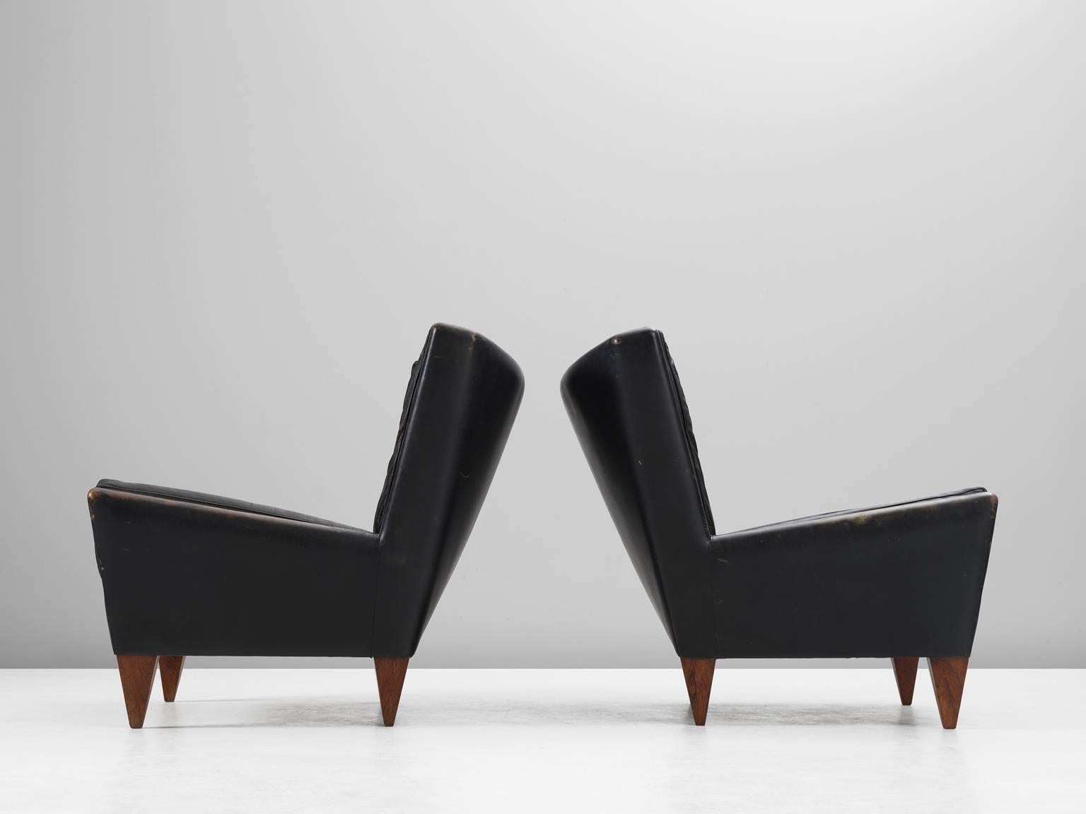 Illum Wikkelsø Pair of Black Leather 'Pyramid' Lounge Chairs In Excellent Condition In Waalwijk, NL