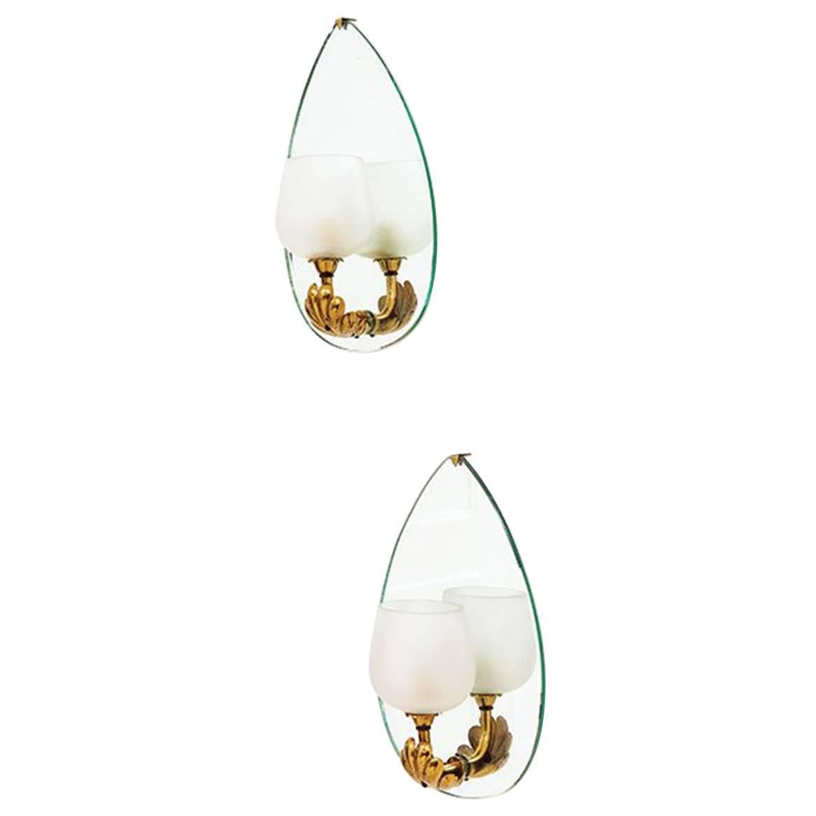 Pair of Sconces Attributed to Pietro Chiesa, Made by Luigi Fontana, circa 1930 For Sale