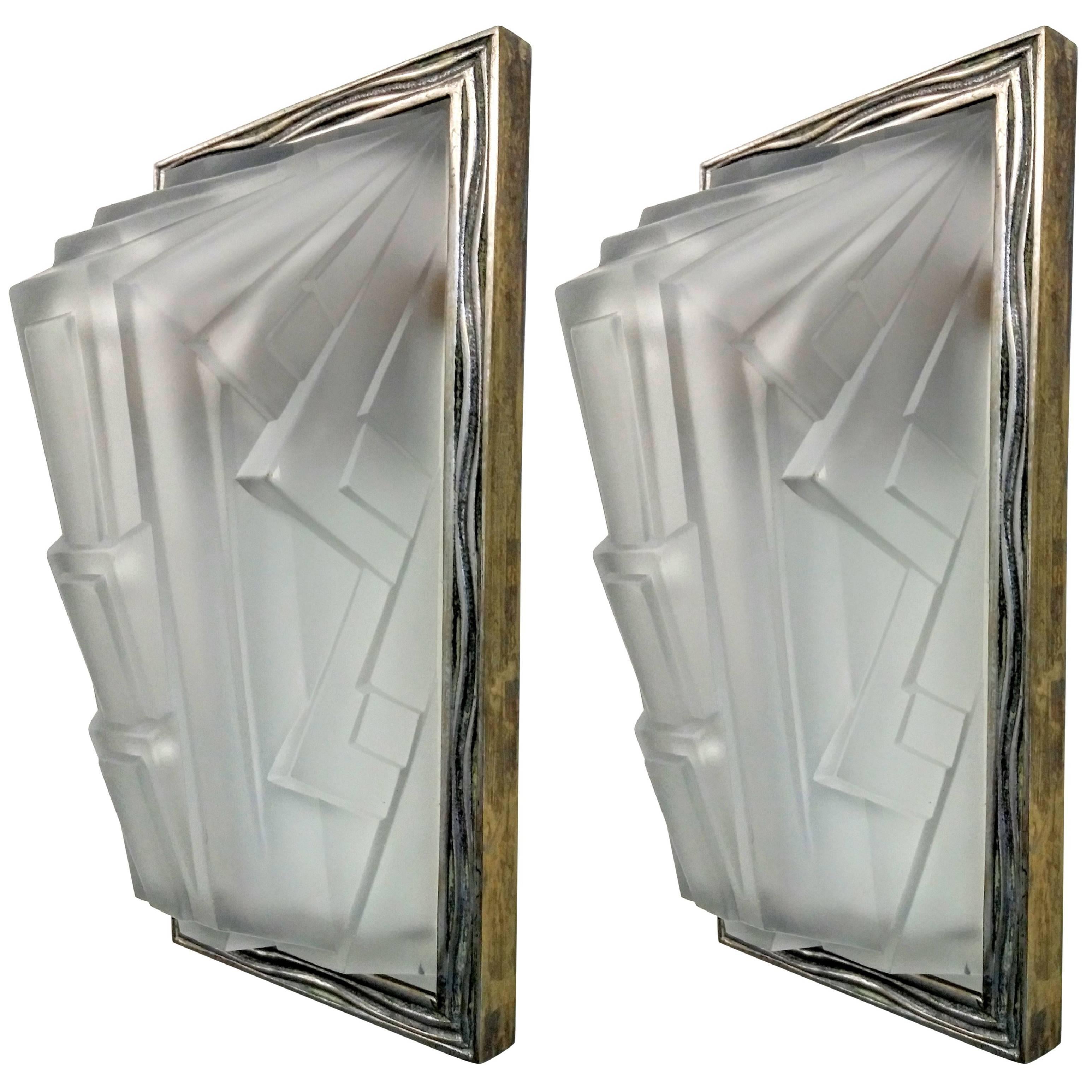 Pair of French Art Deco Wall Sconces by Sabino
