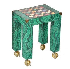 Table d'appoint italienne recouverte de papier malachite avec plateau de jeu en pierre encastré