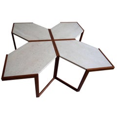 Juego de cuatro mesas modulares italianas de madera y piedra para sofá, años 60