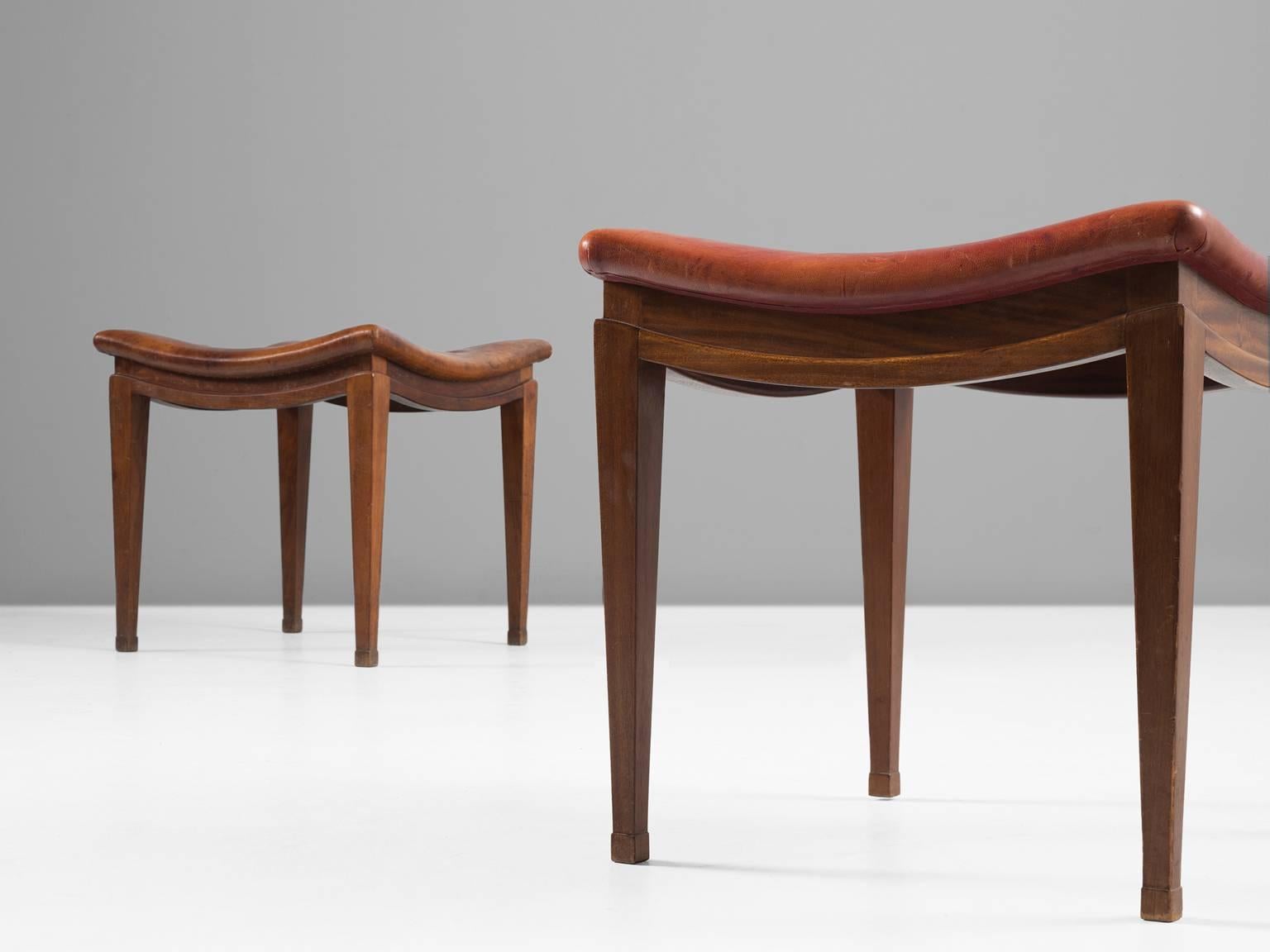 Scandinavian Modern Frits Henningsen Pair of Stools in Mahogany and Patinated Leather 
