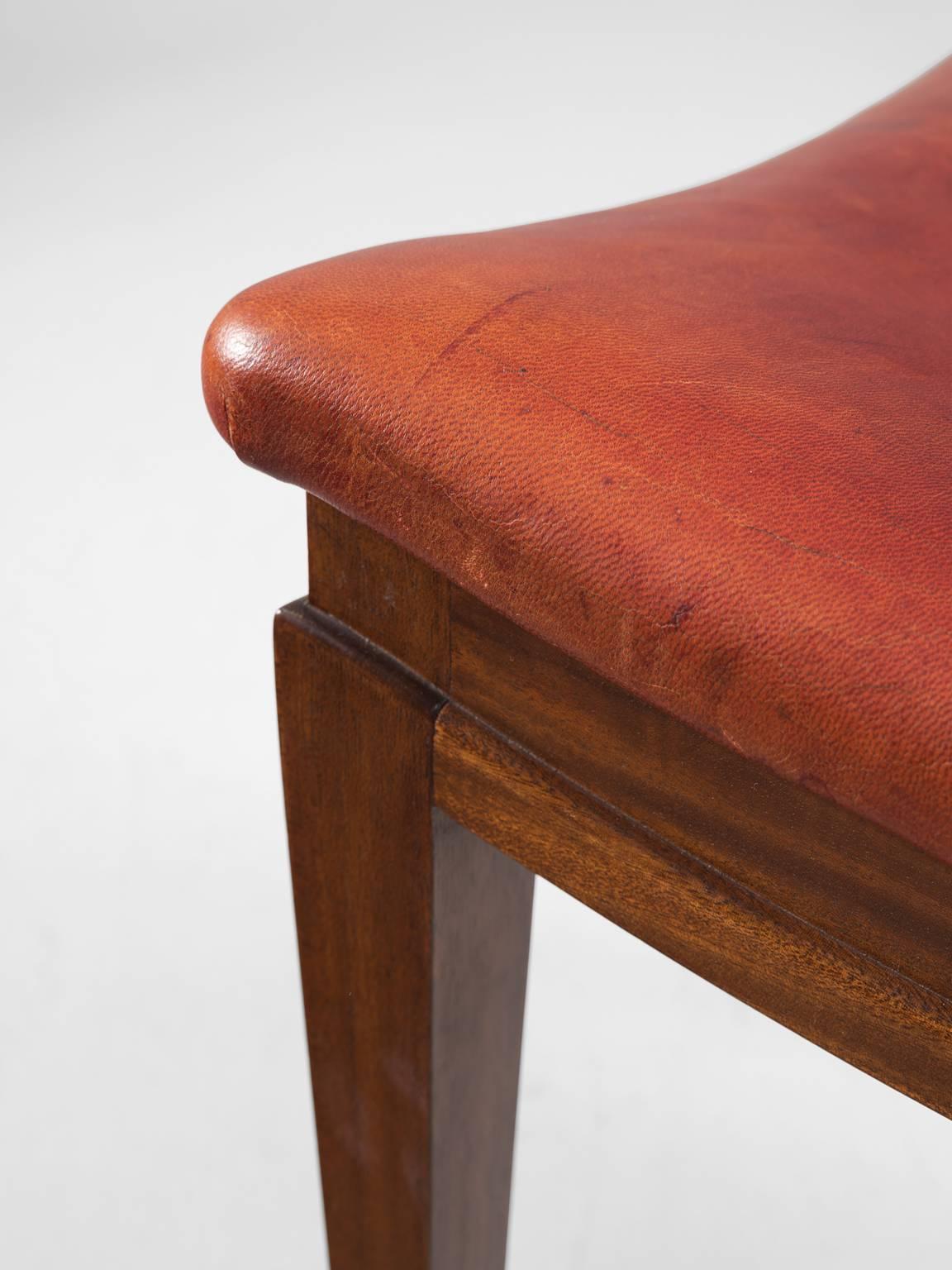 Frits Henningsen Pair of Stools in Mahogany and Patinated Leather  In Good Condition In Waalwijk, NL