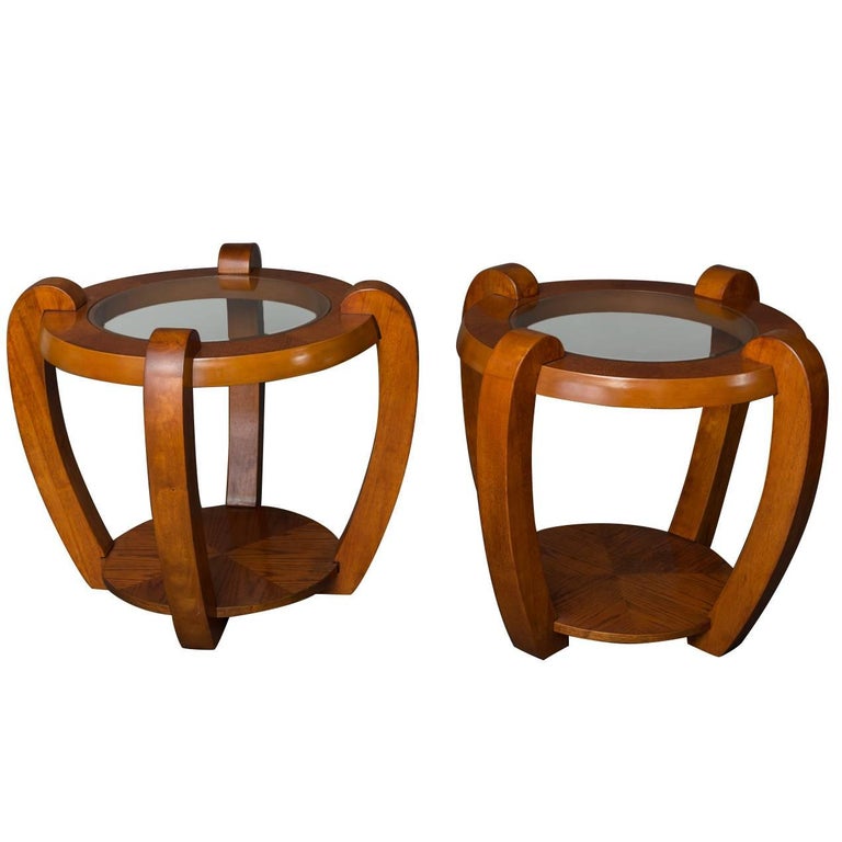 Pair of American Round Side Tables For Sale at 1stDibs
