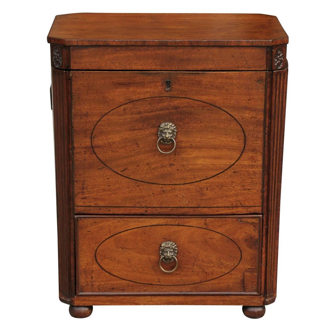 English Mahogany Cellarette from the Mid 19th Century with Lined Interior