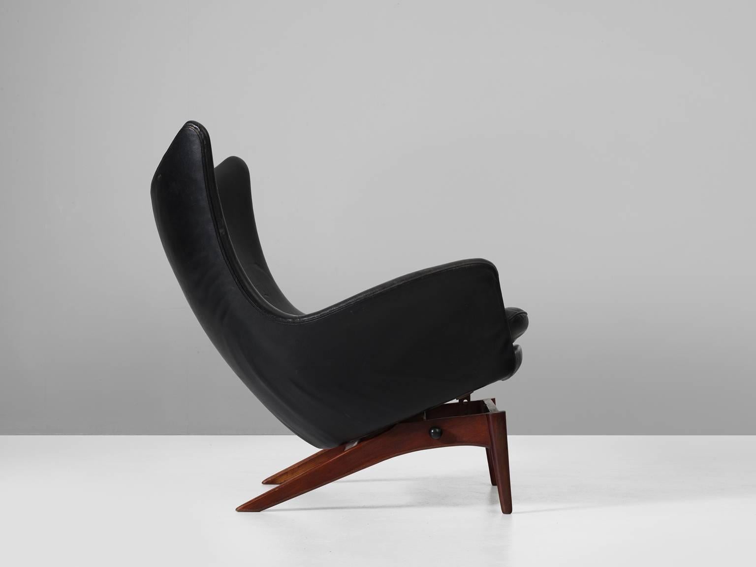 H.W. Klein Reclining Lounge Chair in Black Leather Upholstery In Good Condition In Waalwijk, NL