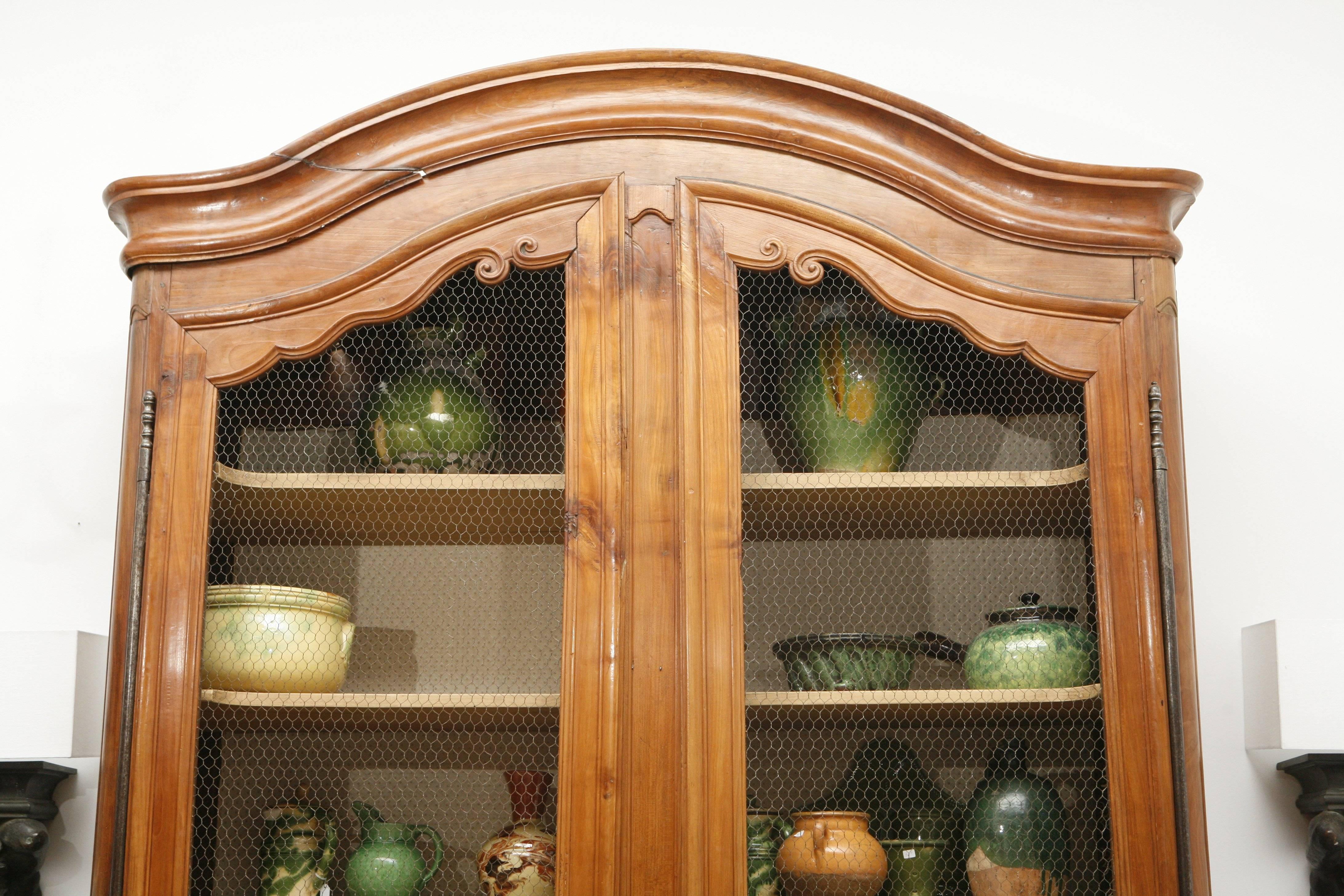 18th Century Provencal Cherrywood, Wire-Front Bibliotheque In Excellent Condition For Sale In Washington, DC