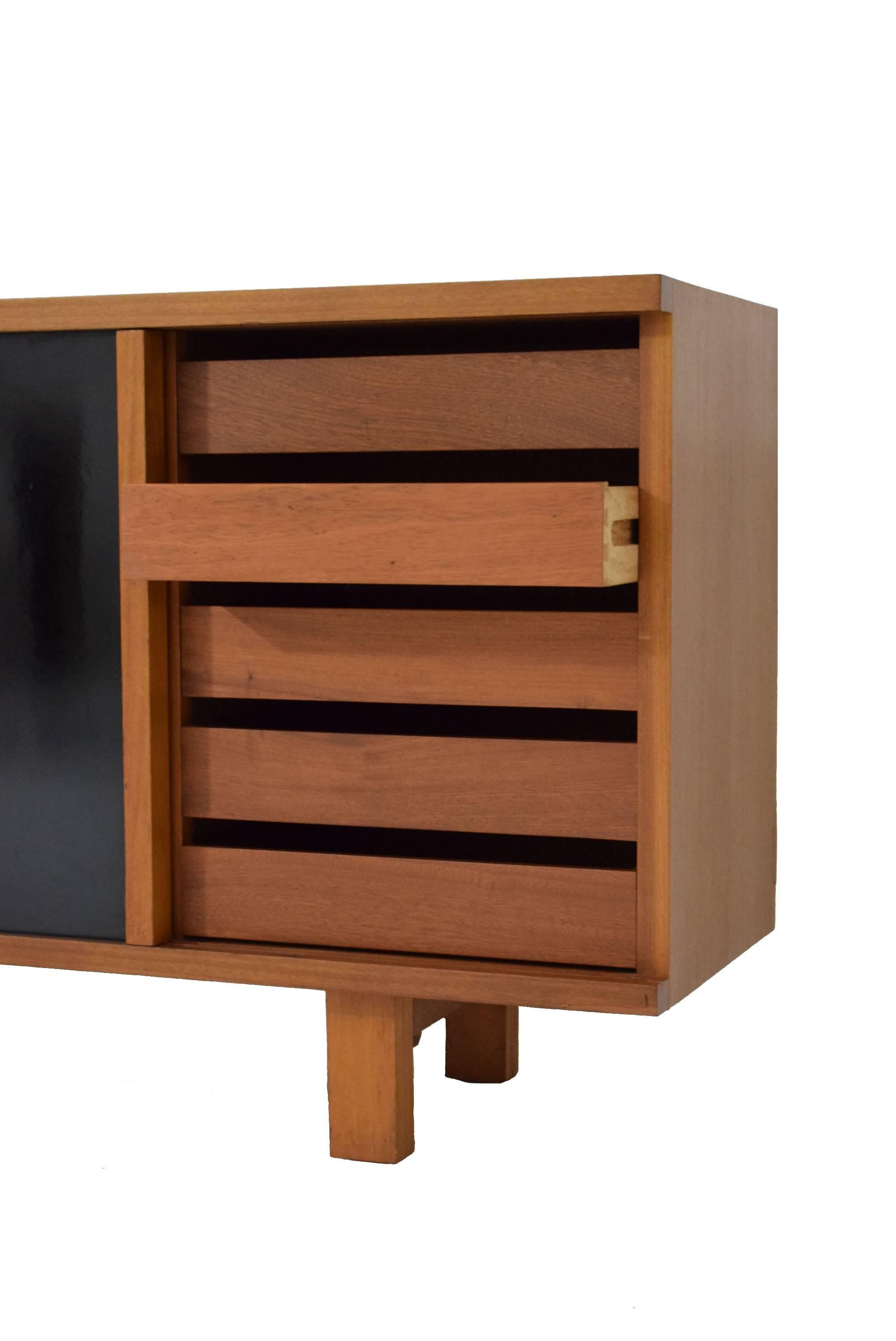 20th Century Rare Midcentury Sapele and Black Sliding Door Sideboard For Sale