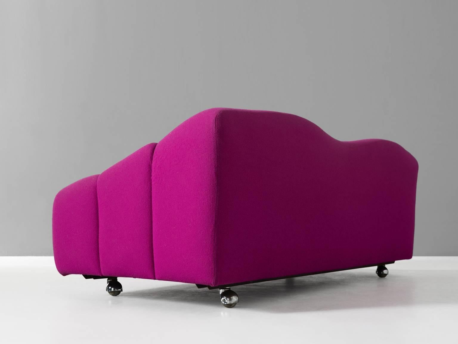 Pierre Paulin Two-Seat Sofa in Pink from the ABCD Series for Artifort In Good Condition In Waalwijk, NL